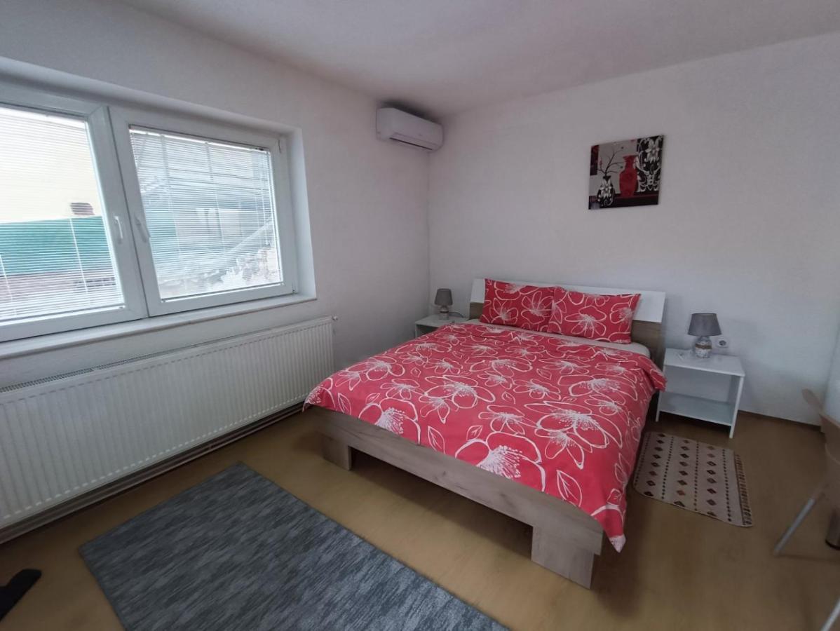 City Center Apartments Прилеп Экстерьер фото